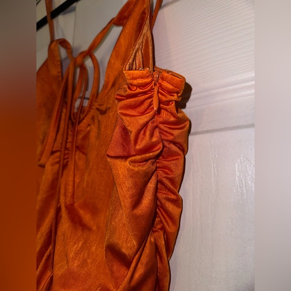 Superdown Ruched Orange Mini Dress - Picture 5 of 5
